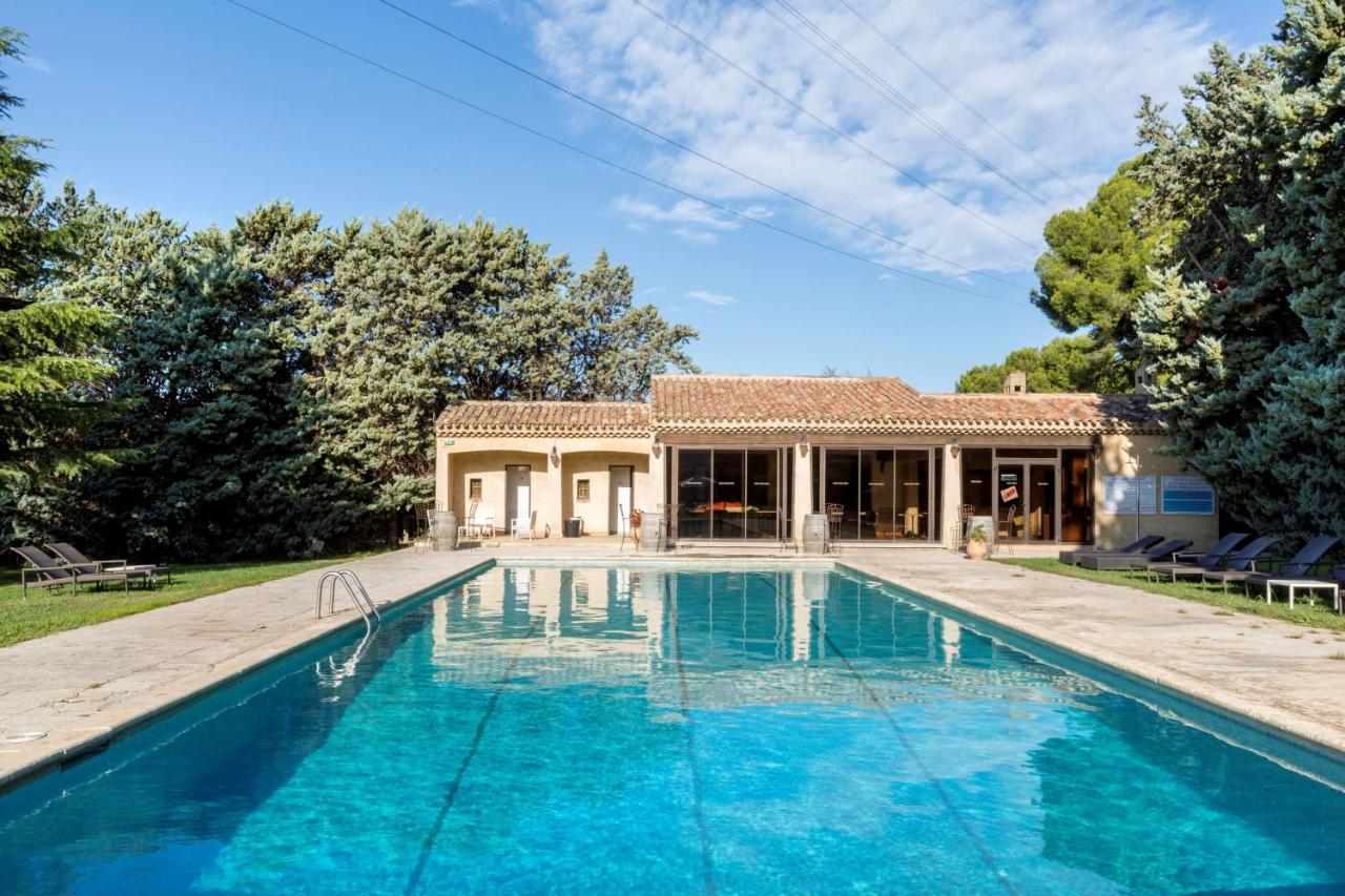 Best Western Domaine De Roquerousse Salon-de-Provence Bagian luar foto