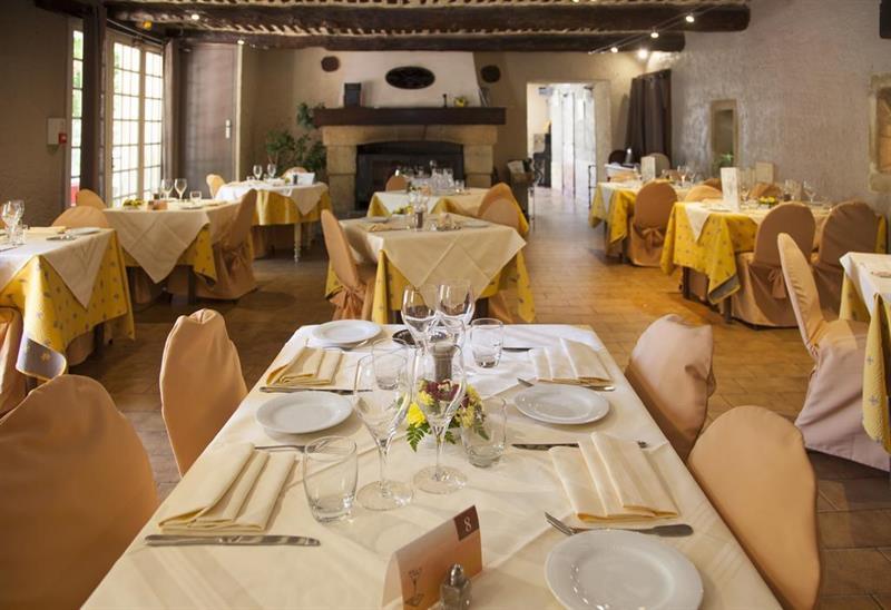 Best Western Domaine De Roquerousse Salon-de-Provence Bagian luar foto