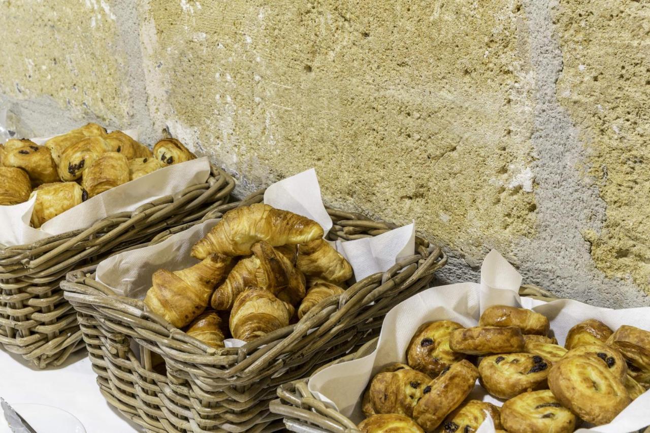Best Western Domaine De Roquerousse Salon-de-Provence Bagian luar foto